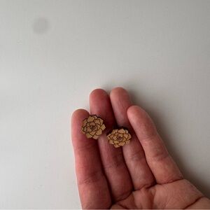 Elegant Hawaiian Wooden Floral Earrings